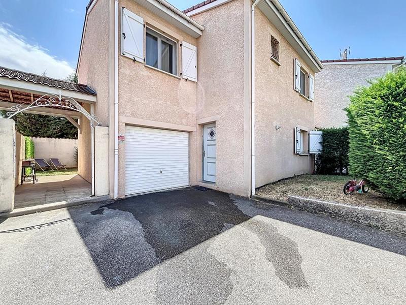 Maison - 105 m² - 5 pièces