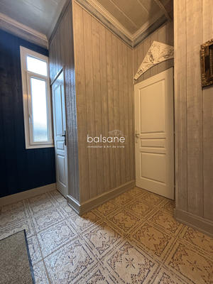 Maison - 180 m² - 8 pièces