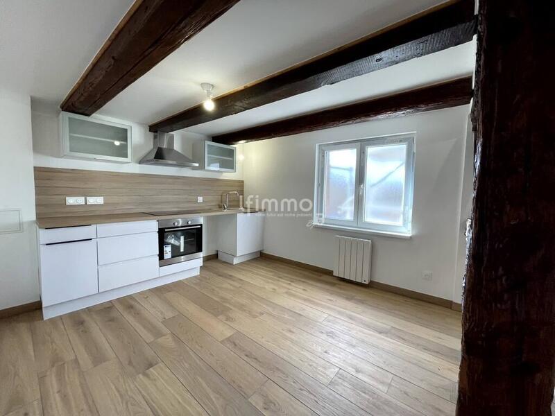 Maison - 250 m² - 10 pièces