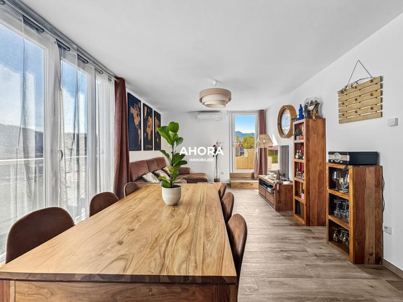 Appartement - 64 m² - 3 pièces