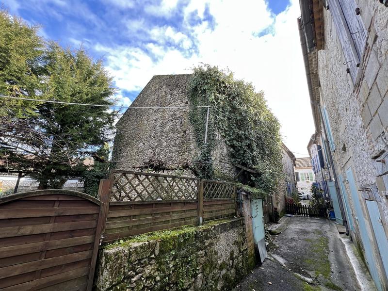 Appartement - 124 m² - 1 pièce