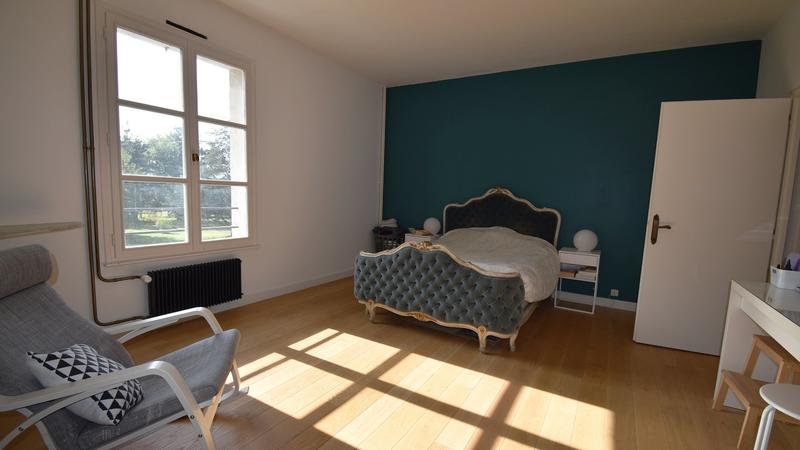 Maison - 219 m² - 6 pièces