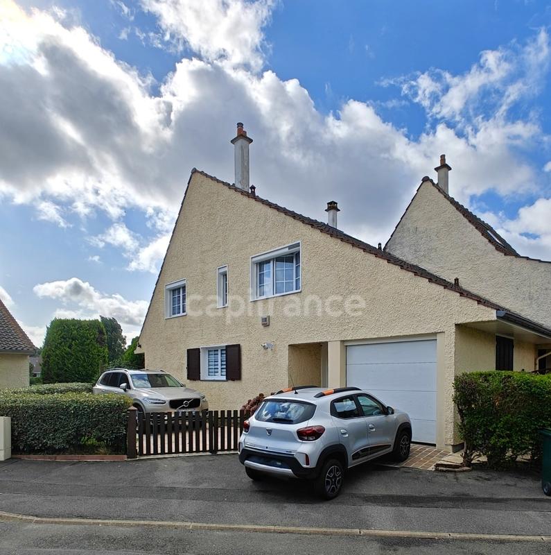 Maison - 121 m² - 5 pièces