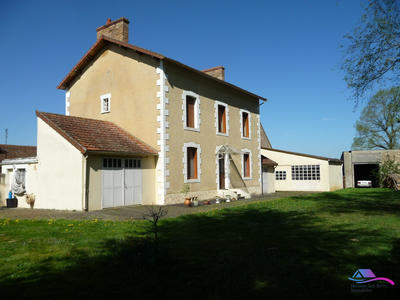 Maison - 160 m² - 8 pièces