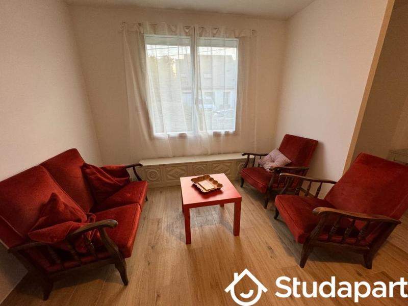 Chambre - 15 m² - 1 pièce