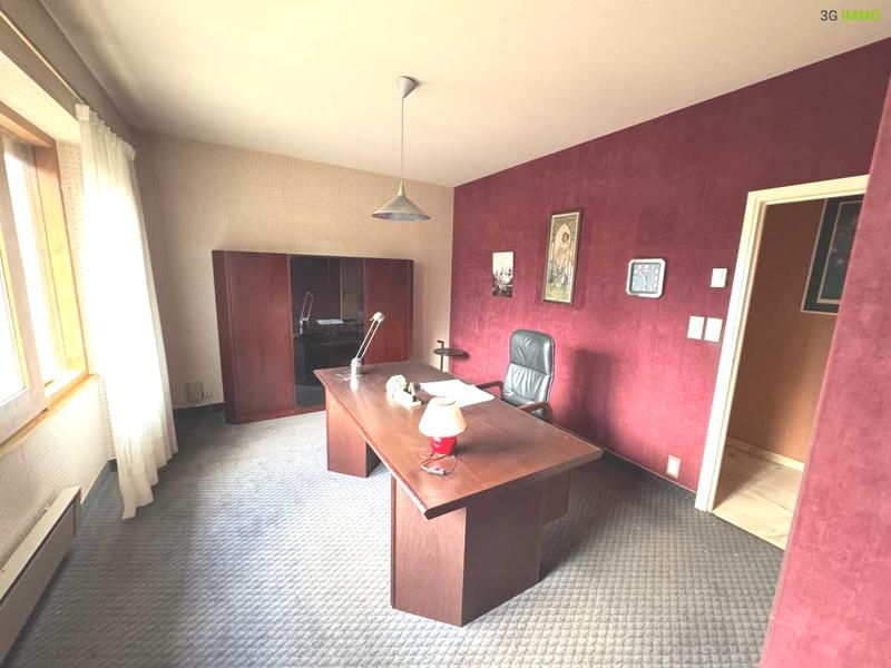 Maison - 272 m² - 11 pièces