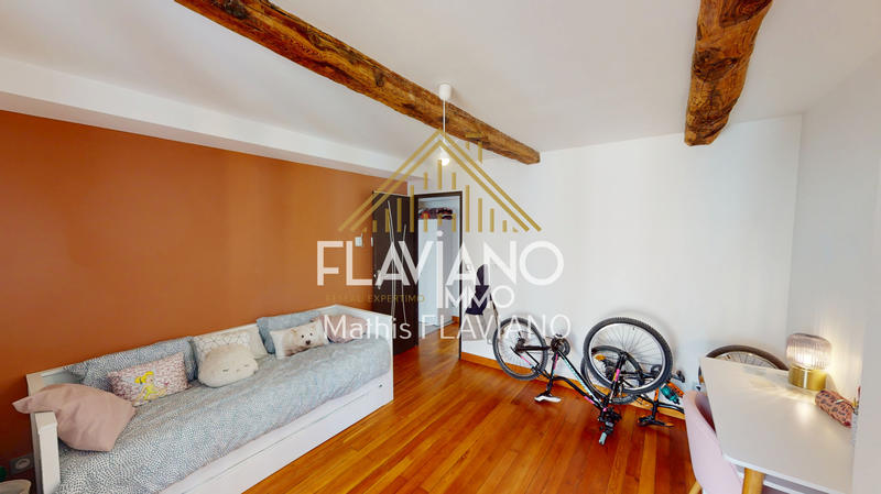 Appartement - 85 m² - 3 pièces