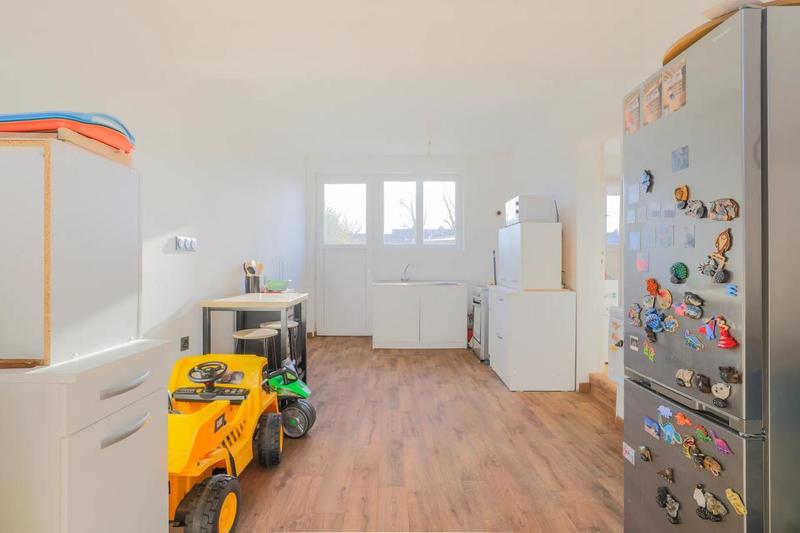 Maison - 95 m² - 5 pièces