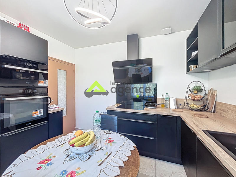 Maison - 105 m² - 4 pièces