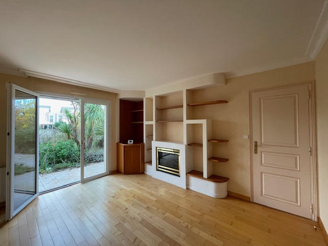 Maison - 215 m² - 7 pièces