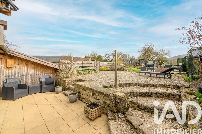Maison de village - 180 m² - 8 pièces