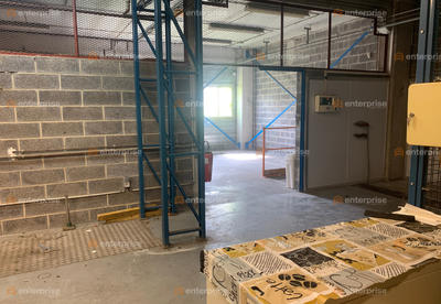 Local d'activité / Entrepôt - 1 227 m²