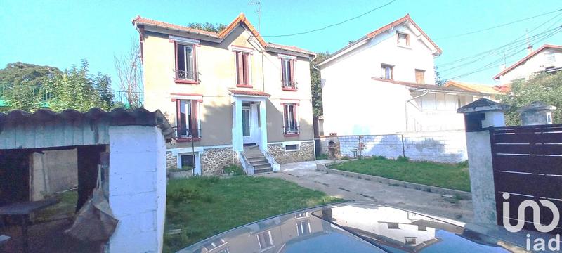 Maison - 92 m² - 5 pièces