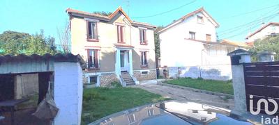 Maison - 92 m² - 5 pièces