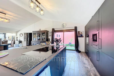 Villa - 146 m² - 4 pièces