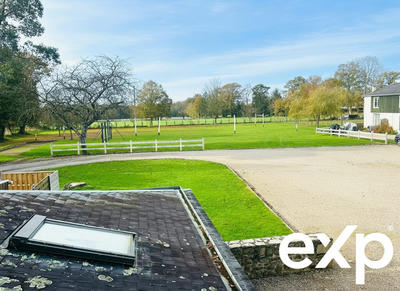 Maison - 600 m² - 29 pièces