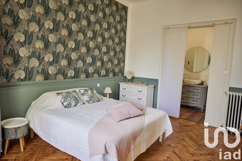 Maison - 371 m² - 11 pièces