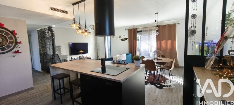 Maison - 94 m² - 4 pièces