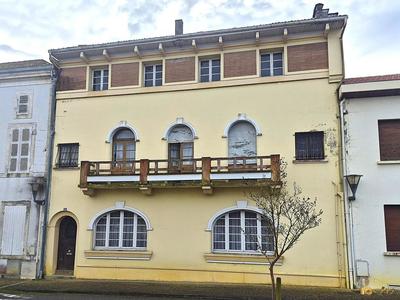 Maison de maîtres - 330 m² - 14 pièces