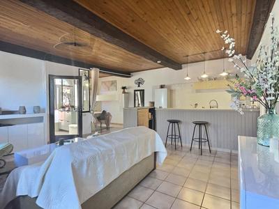 Maison - 230 m² - 5 pièces