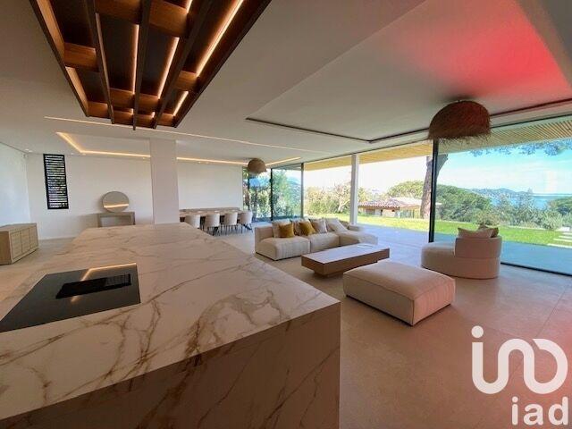 Maison de maîtres - 482 m² - 8 pièces