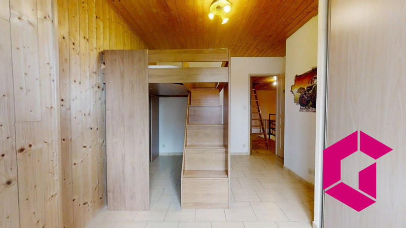 Maison - 98 m² - 4 pièces