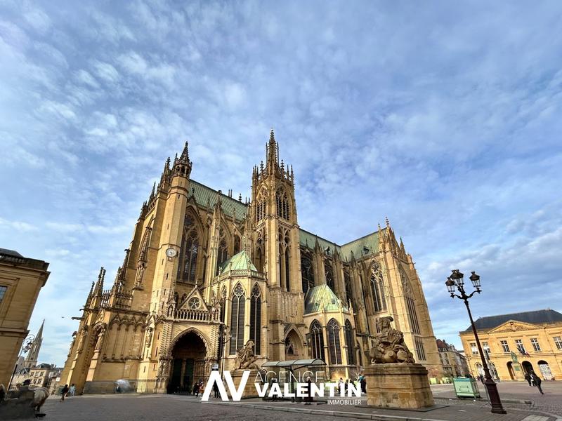 Local d'activités - 104 m²