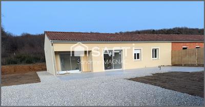 Maison - 92 m² - 4 pièces