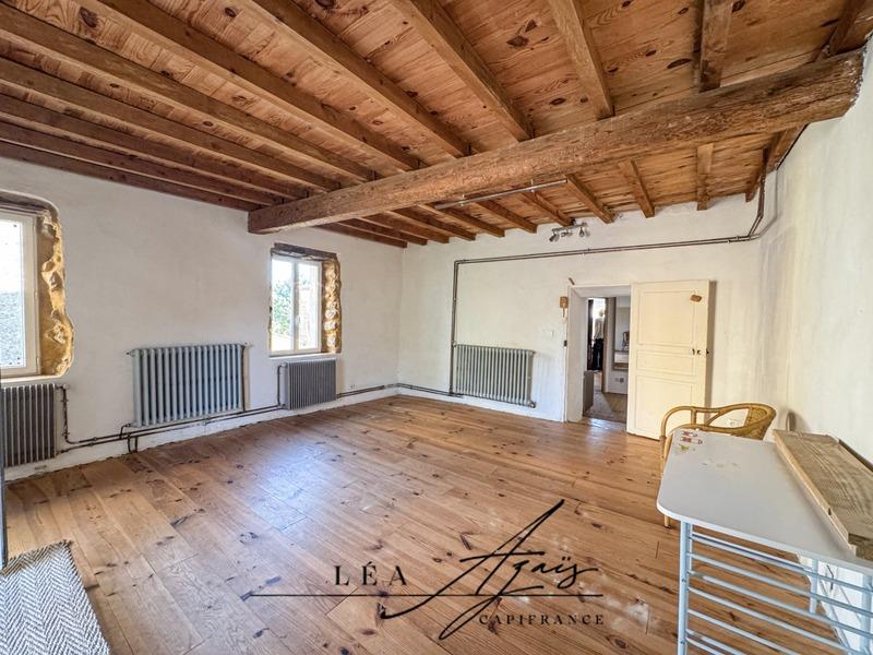 Maison de village - 280 m² - 11 pièces