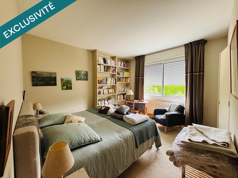 Maison - 244 m² - 7 pièces