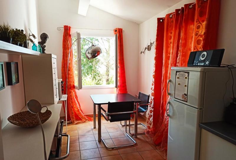 Propriété - 212 m² - 14 pièces