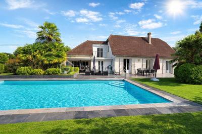 Maison traditionnelle - 186 m² - 5 pièces