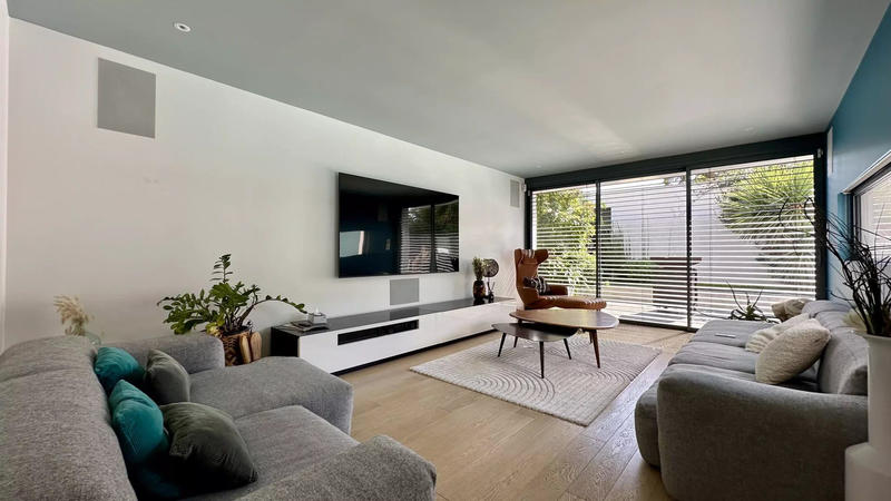 Villa - 180 m² - 6 pièces