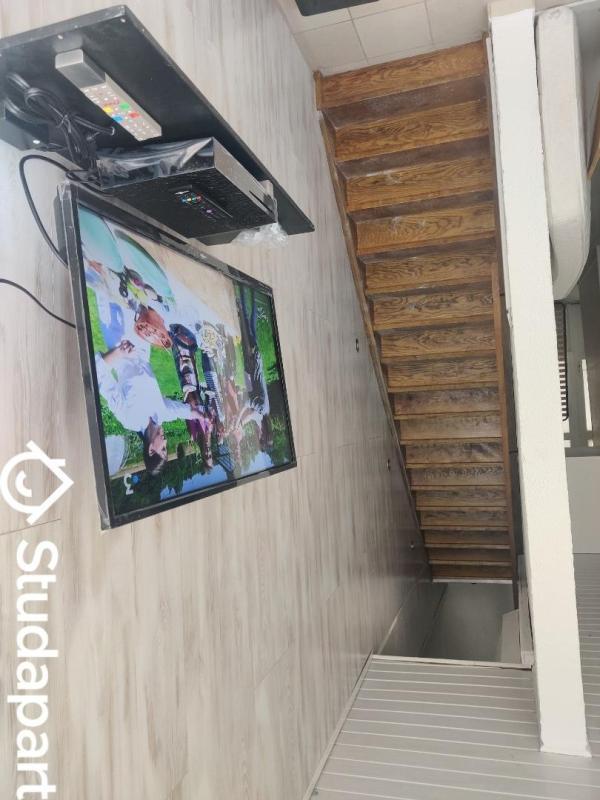 Chambre - 12 m² - 1 pièce