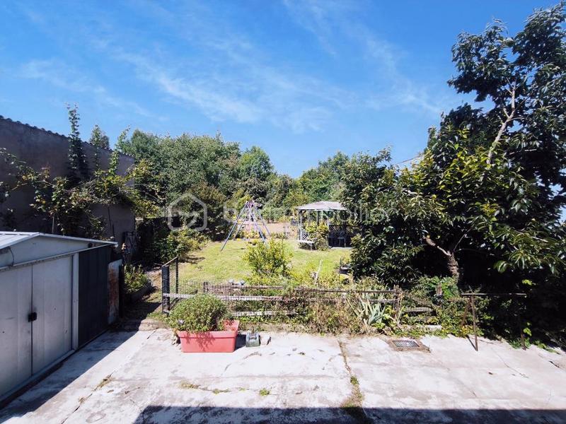 Maison - 210 m² - 8 pièces