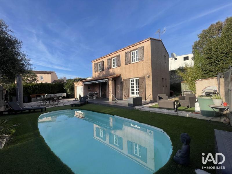 Maison - 92 m² - 4 pièces