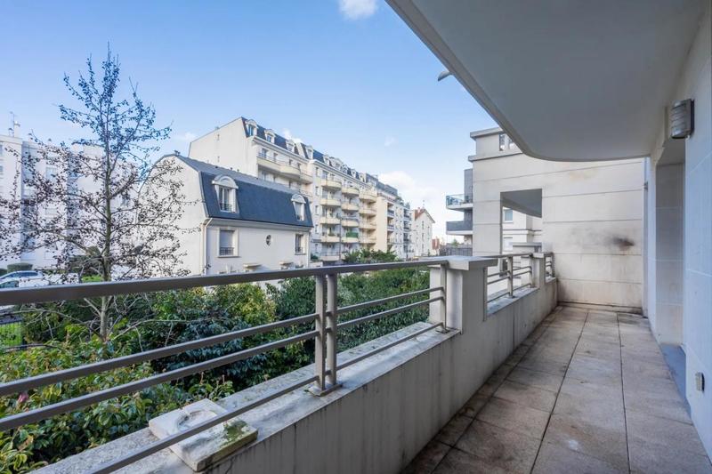 Appartement - 83 m² - 4 pièces