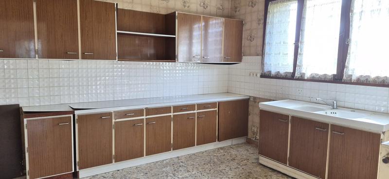 Maison - 180 m² - 6 pièces