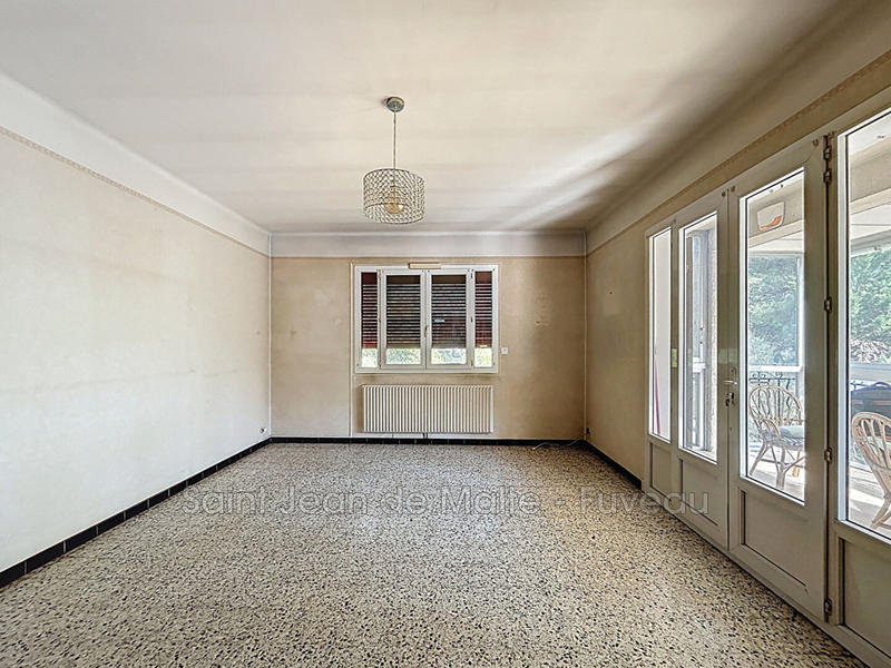 Maison - 121 m² - 5 pièces