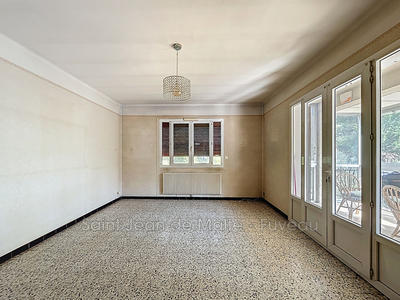 Maison - 121 m² - 5 pièces