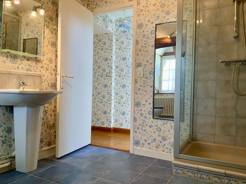 Maison - 240 m² - 9 pièces