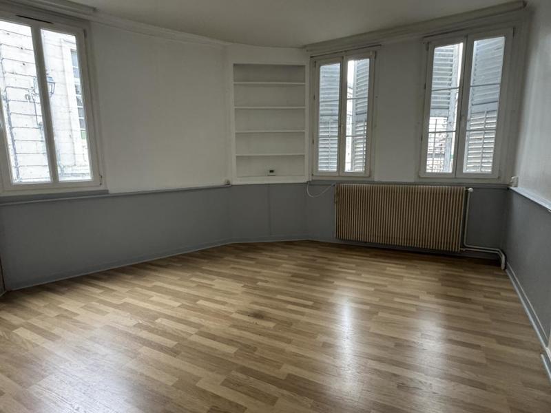 Immeuble - 135 m² - 7 pièces