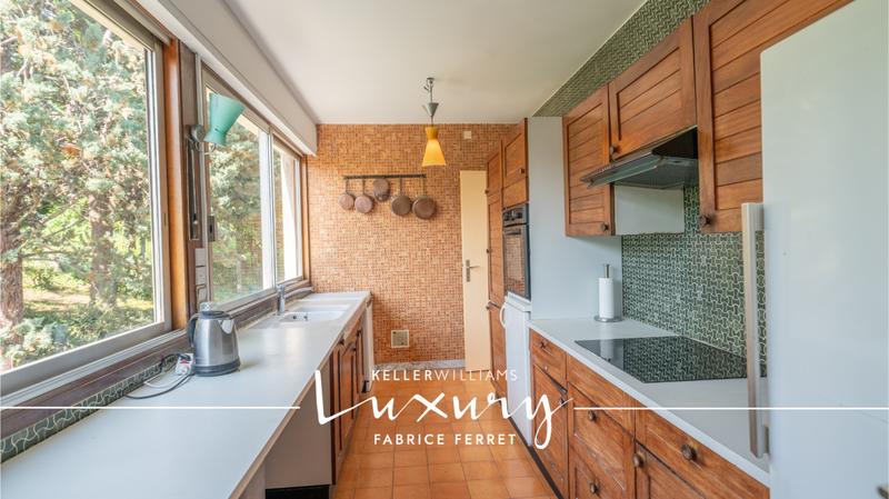 Maison d'architecte - 237 m² - 10 pièces