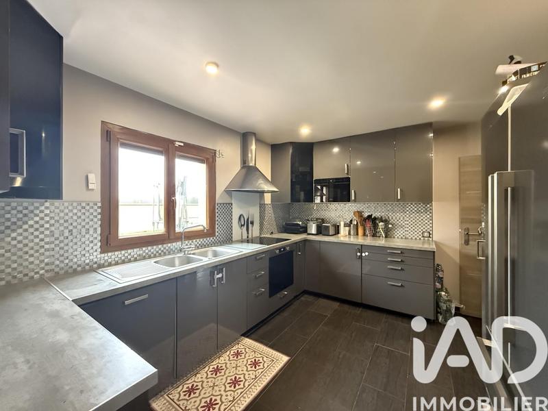 Maison - 135 m² - 7 pièces