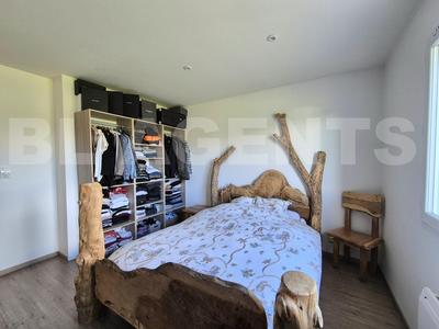 Maison - 123 m² - 4 pièces