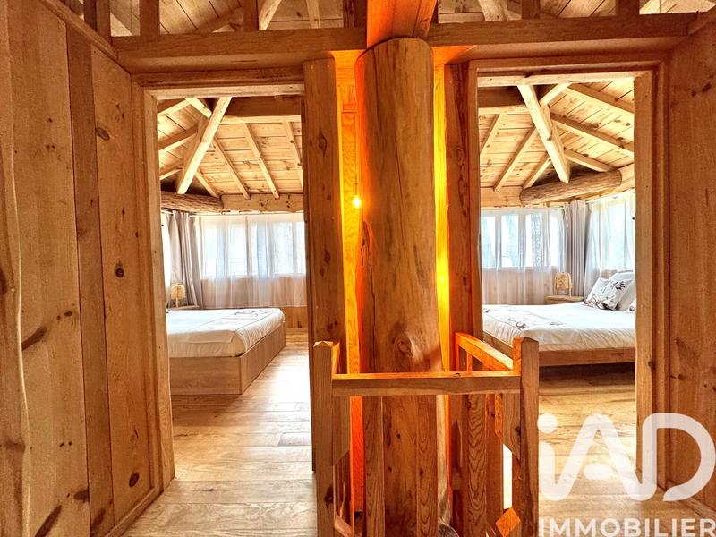 Maison de maîtres - 200 m² - 8 pièces