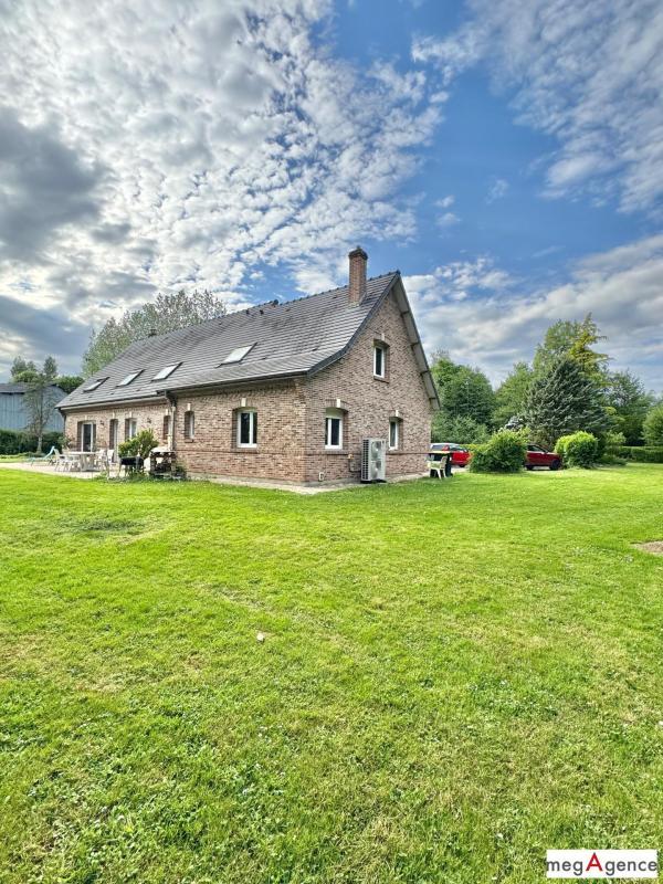 Maison - 180 m² - 8 pièces