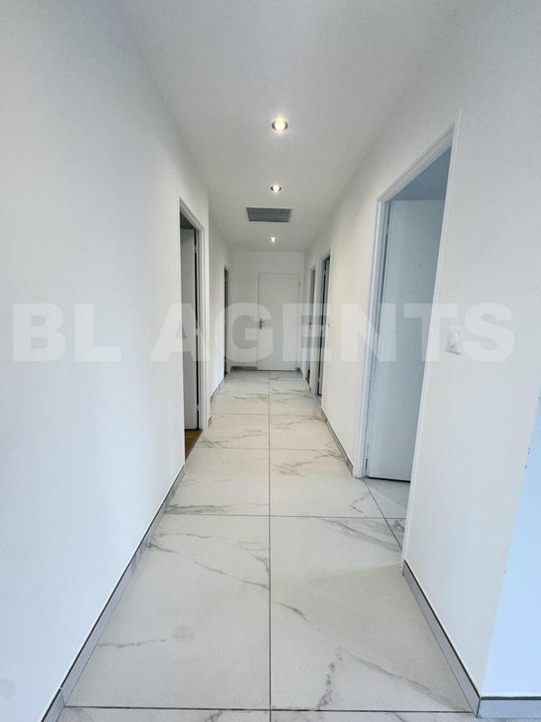 Maison contemporaine - 120 m² - 4 pièces