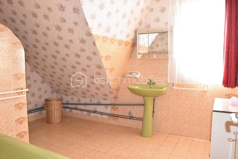 Maison - 199 m² - 9 pièces