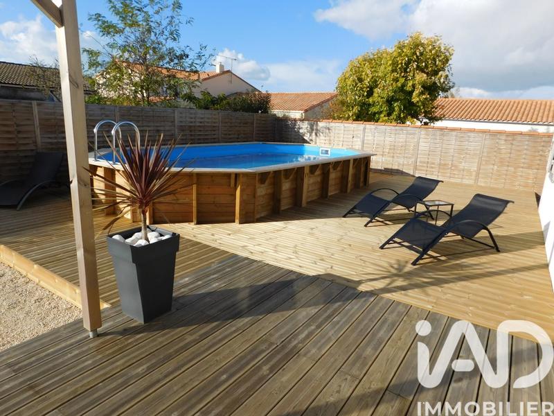 Maison - 99 m² - 5 pièces